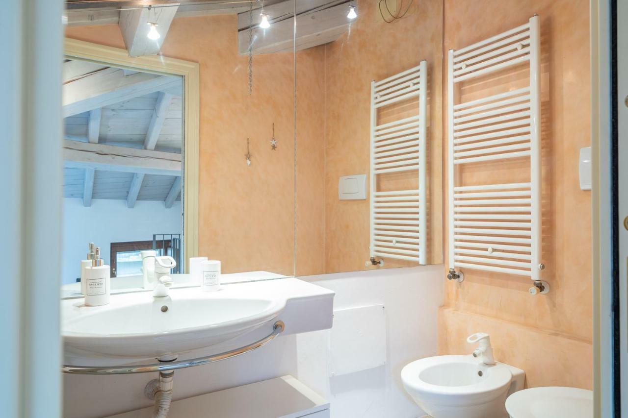 Arena Balcony Apartment เวโรนา ภายนอก รูปภาพ